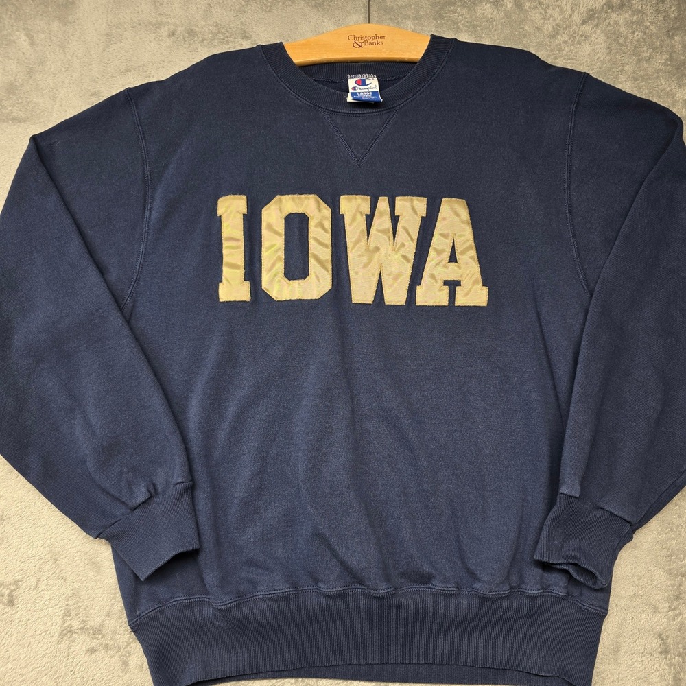 Champion Iowa Hawkeyes Sweatshirt Mens LG Navy Blue Crewneck Pullover S1100-031